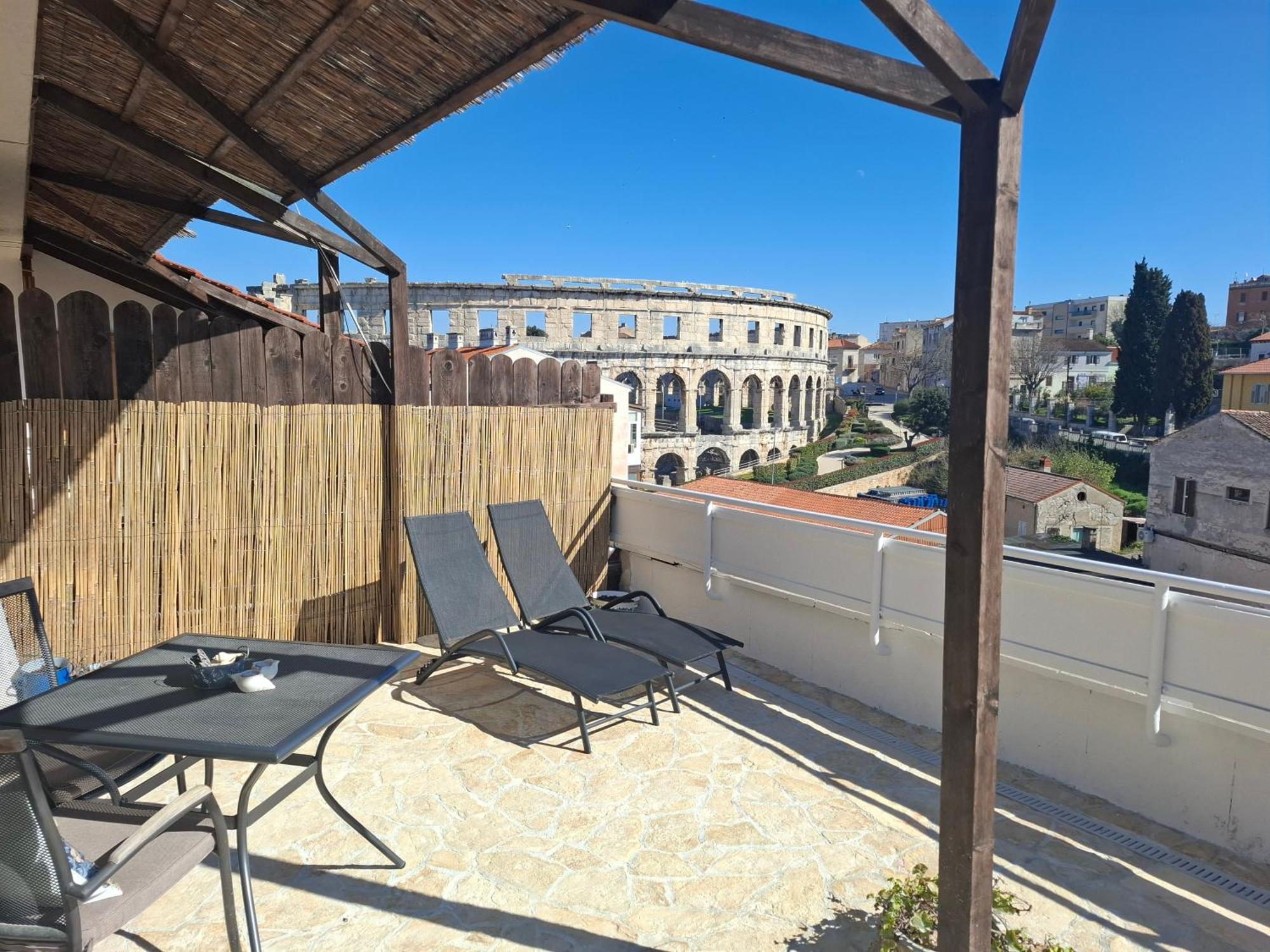 Terrace Dream View Over Amphitheatre Pula Exterior foto